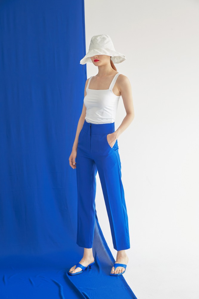 TAILORED CROP PANTS IN BLUE